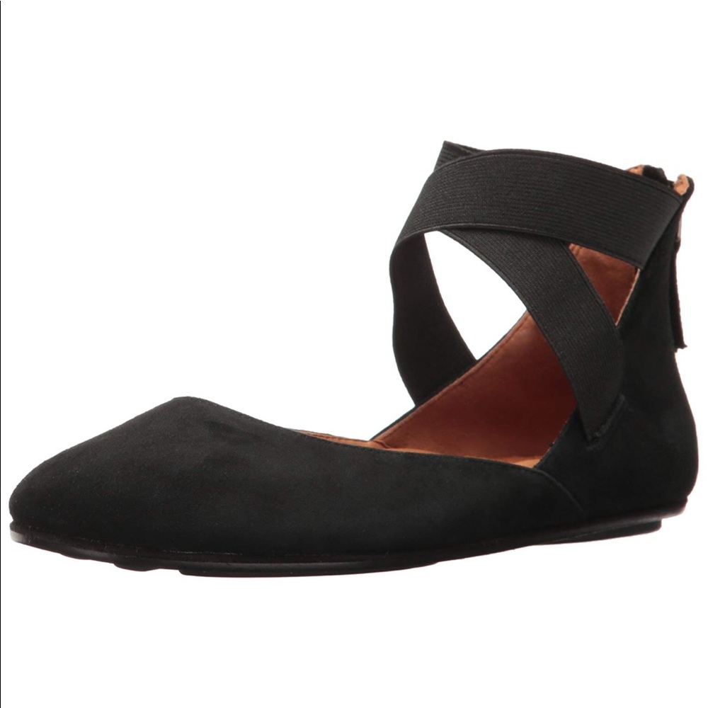 Gentle Souls  Women's Bay Unique Ballet Flat